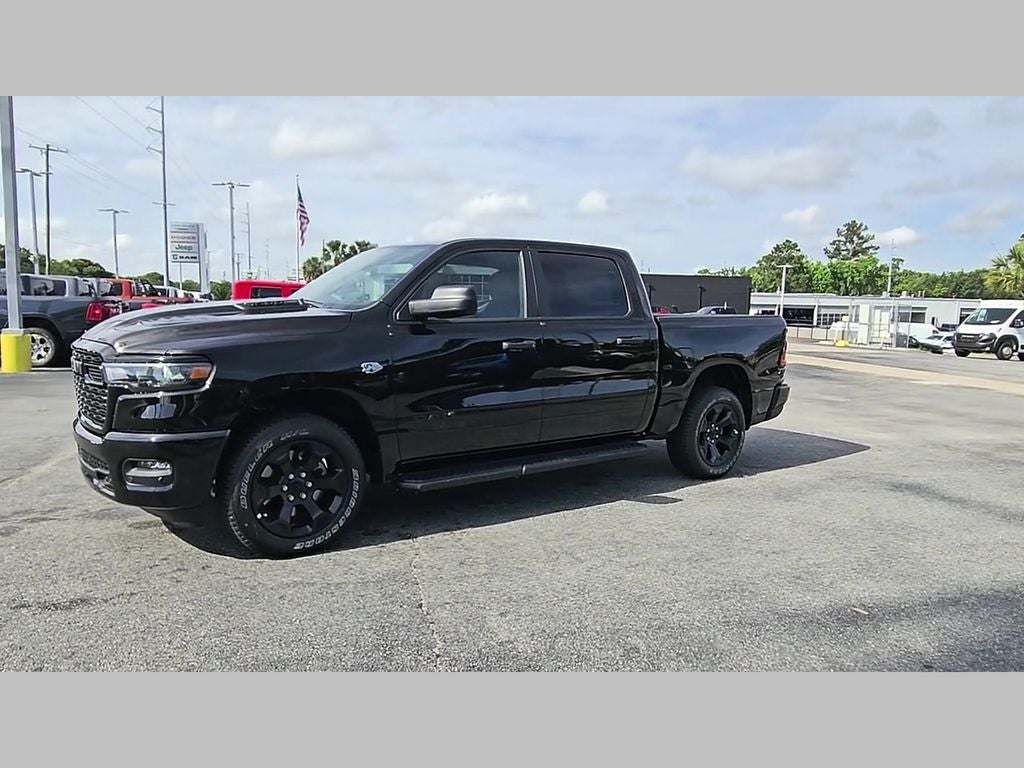 2026 RAM Ram 1500 RAM 1500 EXPRESS CREW CAB 4X4 5'7' BOX