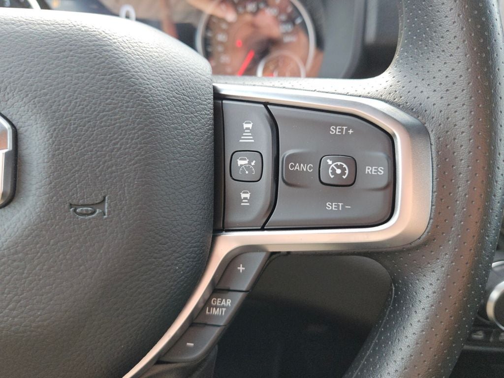 2026 RAM 1500 RAM 1500 WARLOCK CREW CAB 4X4 5'7' BOX