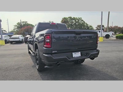 2026 RAM 1500 RAM 1500 WARLOCK CREW CAB 4X4 5'7' BOX