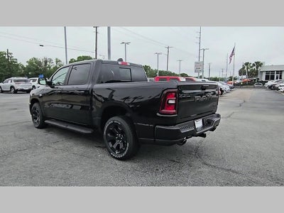 2026 RAM Ram 1500 RAM 1500 EXPRESS CREW CAB 4X4 5'7' BOX