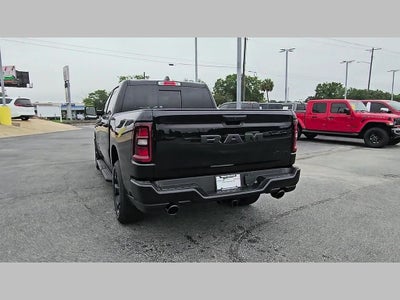2026 RAM Ram 1500 RAM 1500 EXPRESS CREW CAB 4X4 5'7' BOX