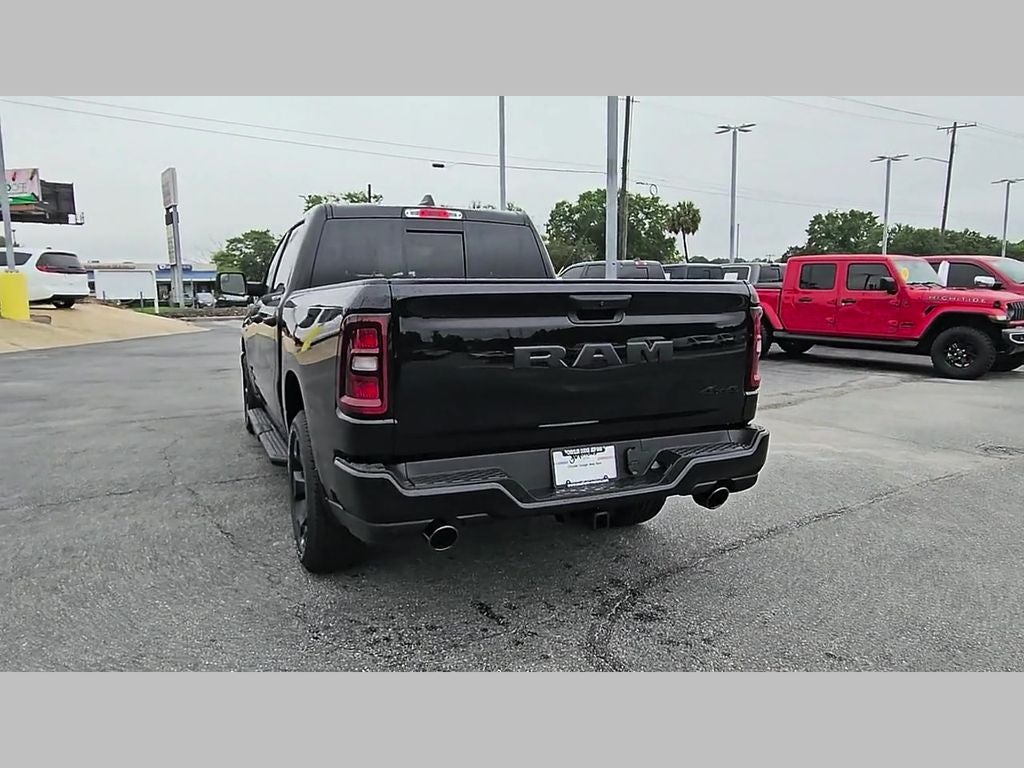 2026 RAM Ram 1500 RAM 1500 EXPRESS CREW CAB 4X4 5'7' BOX