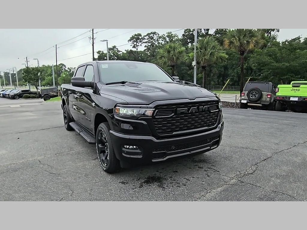 2026 RAM Ram 1500 RAM 1500 EXPRESS CREW CAB 4X4 5'7' BOX