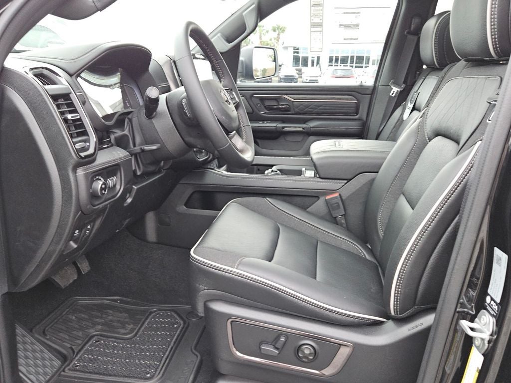 2026 RAM Ram 1500 RAM 1500 LIMITED CREW CAB 4X4 5'7' BOX