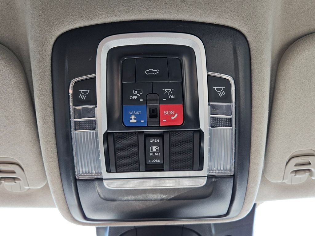 2023 RAM 1500 Limited Crew Cab 4x4 5'7' Box