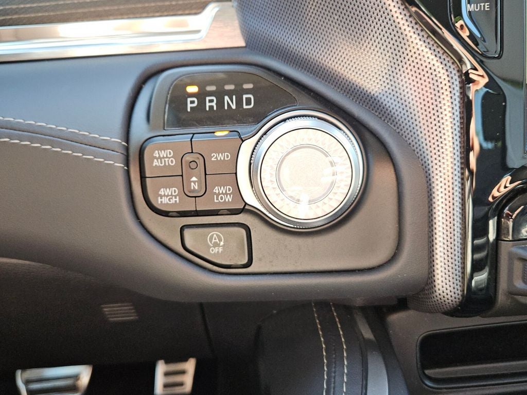 2023 RAM 1500 Limited Crew Cab 4x4 5'7' Box