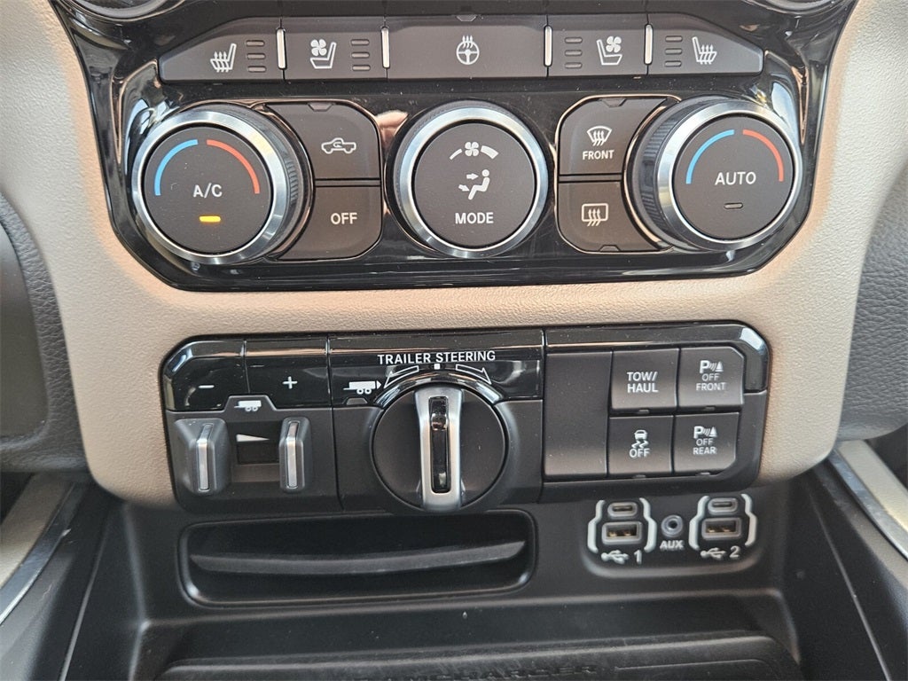 2022 RAM 1500 Laramie Crew Cab 4x4 5'7' Box