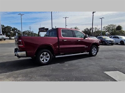2022 RAM 1500 Laramie Crew Cab 4x4 5'7' Box