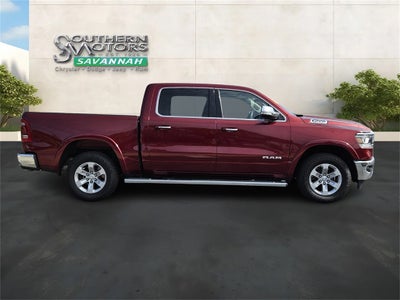 2022 RAM 1500 Laramie Crew Cab 4x4 5'7' Box