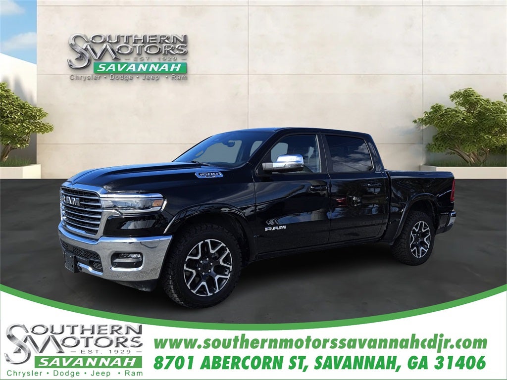 2025 RAM 1500 Laramie Crew Cab 4x4 5'7' Box