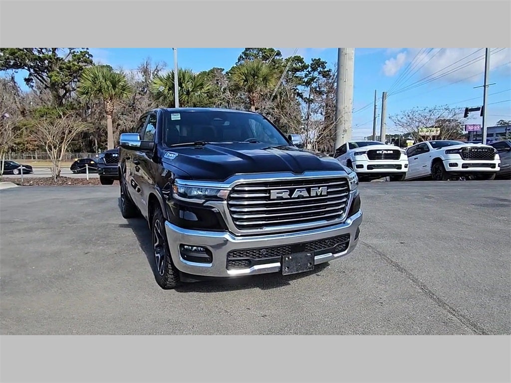 2025 RAM 1500 Laramie Crew Cab 4x4 5'7' Box