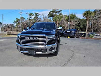 2025 RAM 1500 Laramie Crew Cab 4x4 5'7' Box
