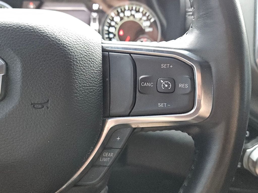 2024 RAM 1500 Laramie Crew Cab 4x4 5'7' Box