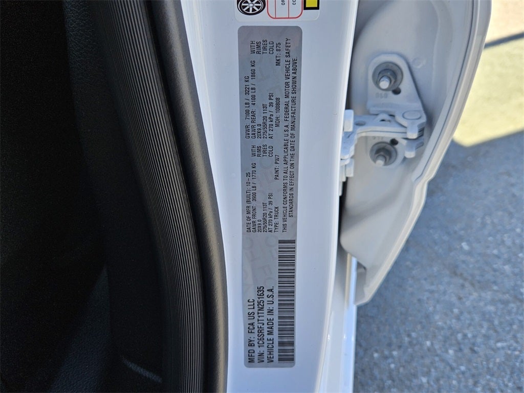 2026 RAM Ram 1500 RAM 1500 LARAMIE CREW CAB 4X4 5'7' BOX