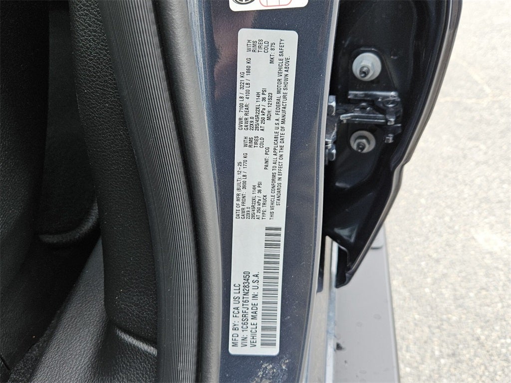 2026 RAM Ram 1500 RAM 1500 LARAMIE CREW CAB 4X4 5'7' BOX