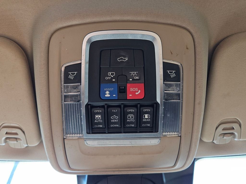 2020 RAM 1500 Laramie Longhorn Crew Cab 4x4 5'7' Box