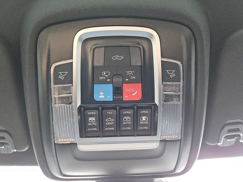 2026 RAM Ram 1500 RAM 1500 RHO CREW CAB 4X4 5'7' BOX