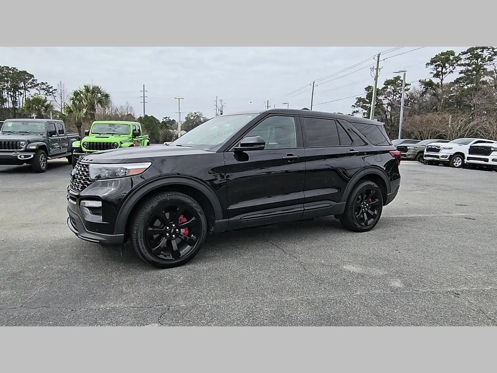 2022 Ford Explorer ST