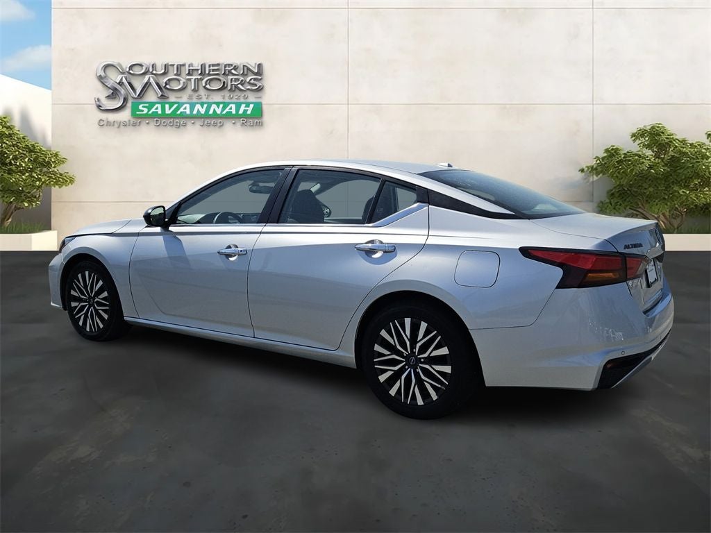 2024 Nissan Altima SV FWD