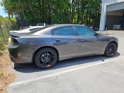 2018 Dodge Charger SXT RWD