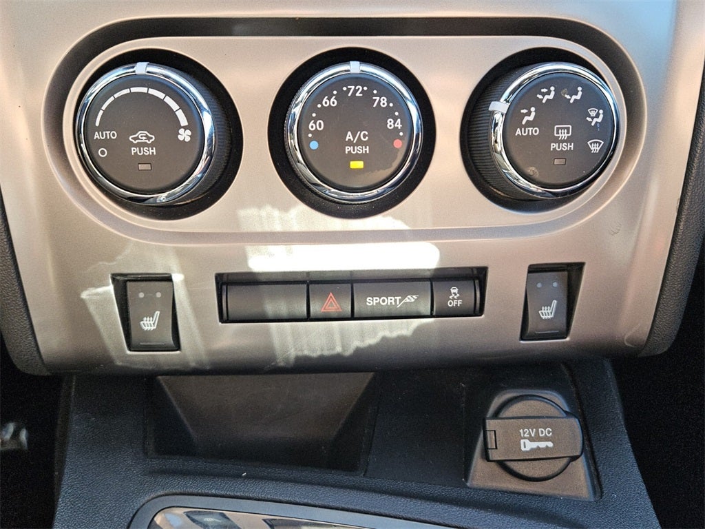 2014 Dodge Challenger SXT