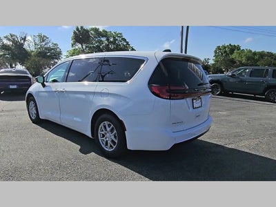 2027 Chrysler Pacifica PACIFICA SELECT