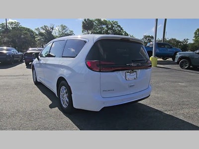 2027 Chrysler Pacifica PACIFICA SELECT