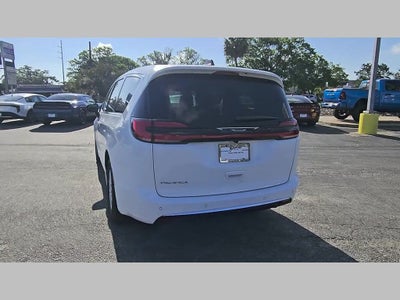 2027 Chrysler Pacifica PACIFICA SELECT