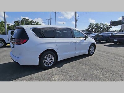 2027 Chrysler Pacifica PACIFICA SELECT