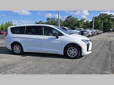2027 Chrysler Pacifica PACIFICA SELECT