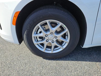 2027 Chrysler Pacifica PACIFICA SELECT
