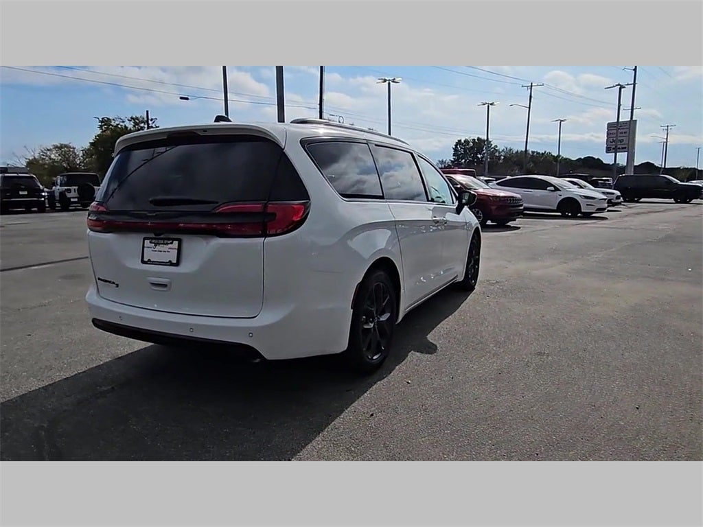 2026 Chrysler Pacifica PACIFICA SELECT