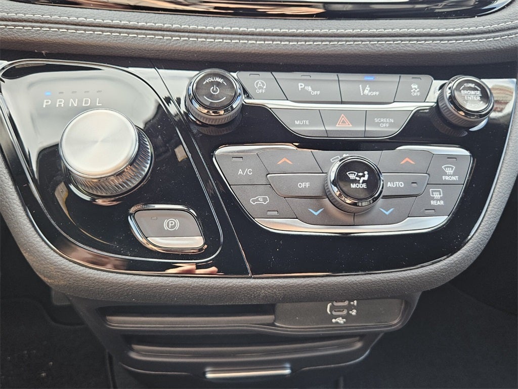 2026 Chrysler Pacifica PACIFICA SELECT