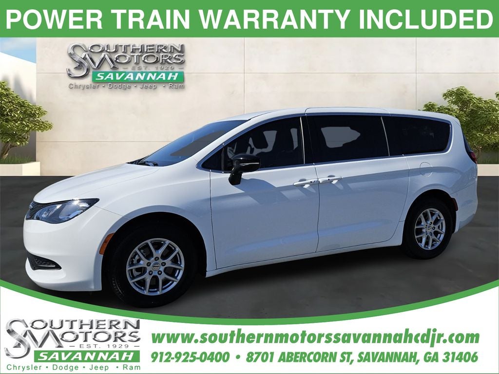 2025 Chrysler Voyager LX's photo