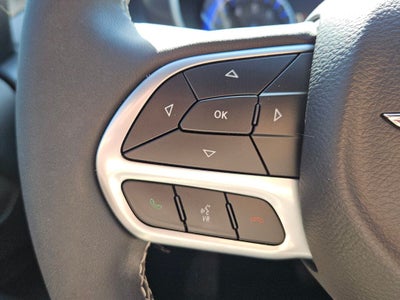 2025 Chrysler Voyager LX