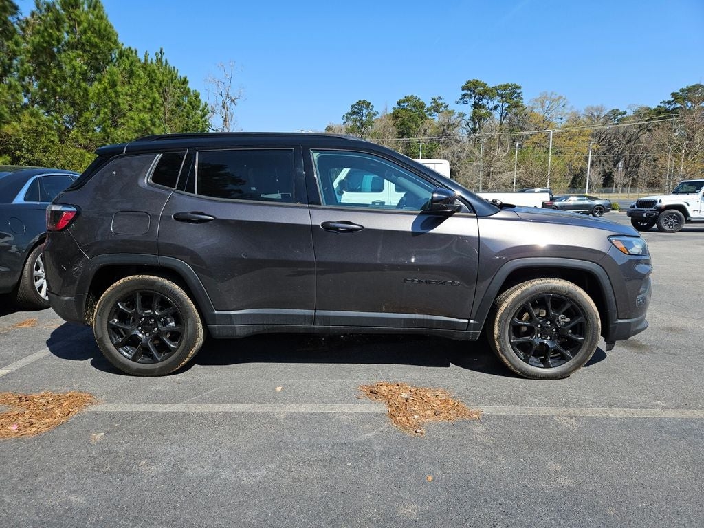 2022 Jeep Compass Altitude FWD