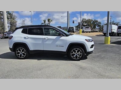 2026 Jeep Compass COMPASS LIMITED 4X4