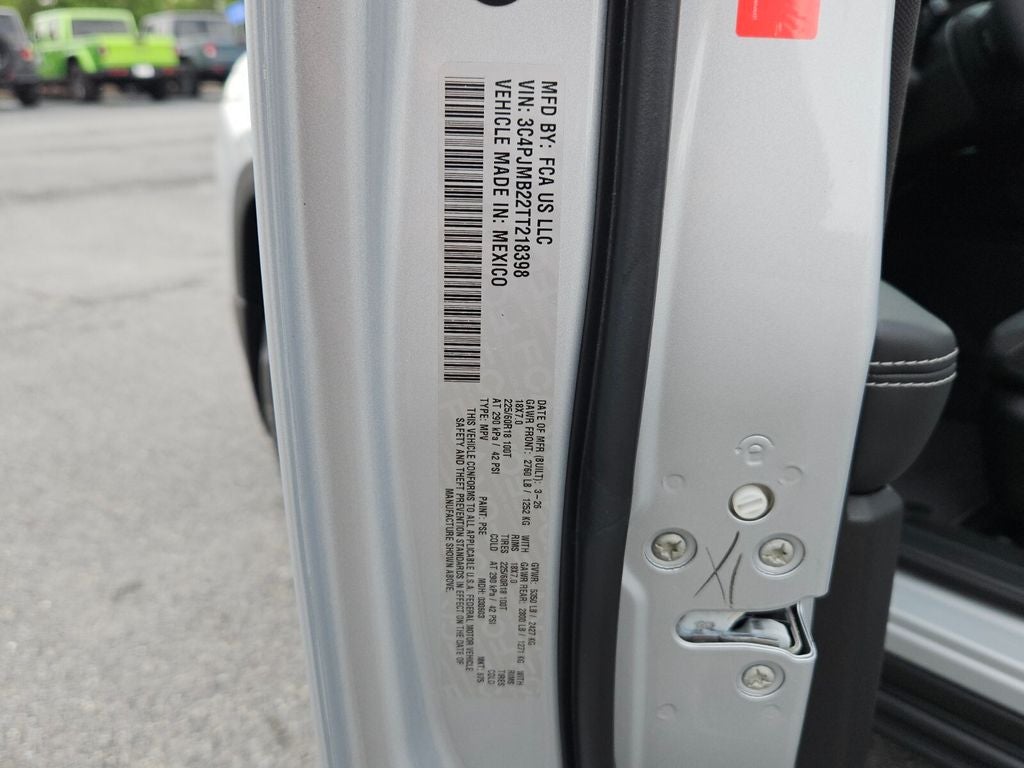 2026 Jeep Cherokee CHEROKEE LAREDO 4X4