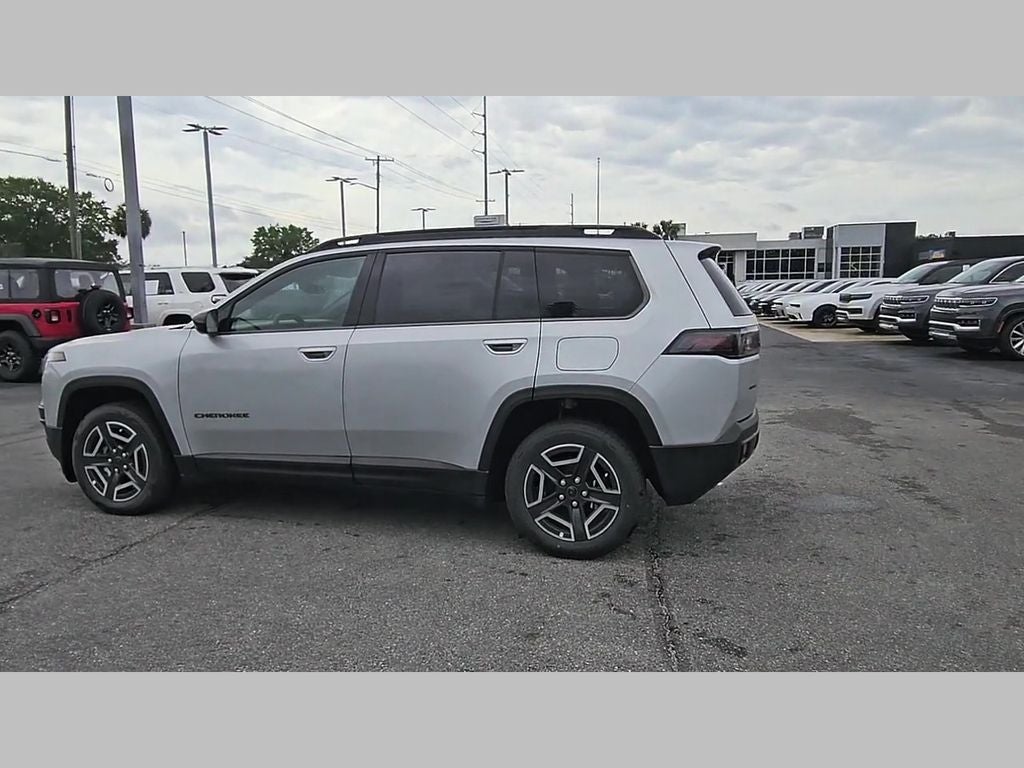 2026 Jeep Cherokee CHEROKEE LAREDO 4X4