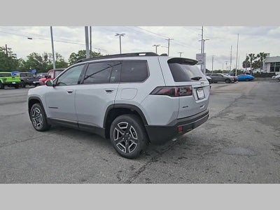 2026 Jeep Cherokee CHEROKEE LAREDO 4X4