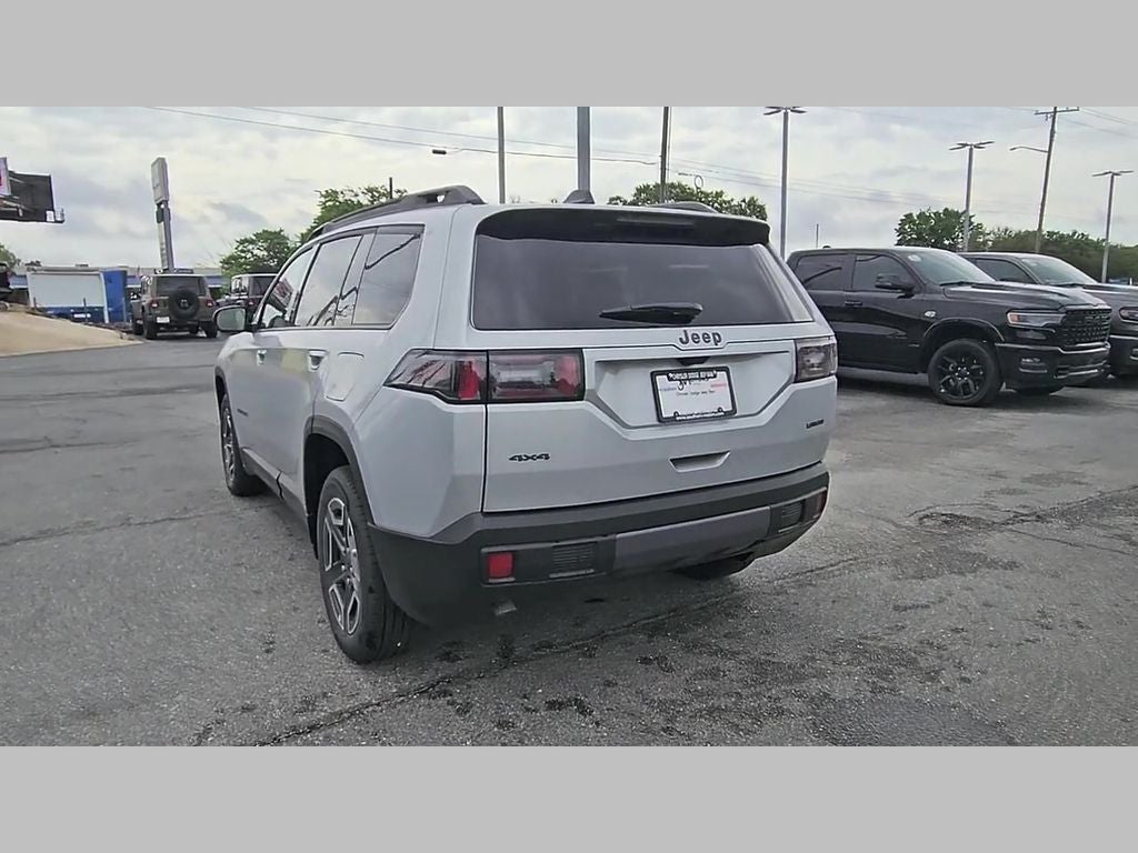 2026 Jeep Cherokee CHEROKEE LAREDO 4X4