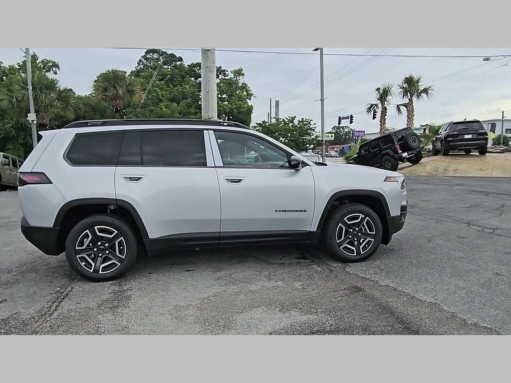 2026 Jeep Cherokee CHEROKEE LAREDO 4X4