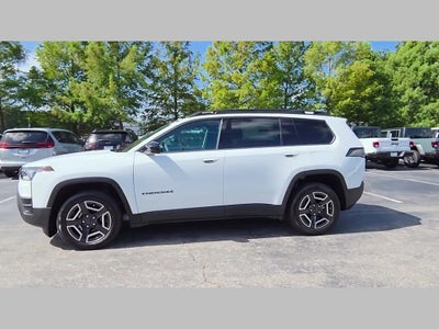 2026 Jeep Cherokee CHEROKEE LAREDO 4X4