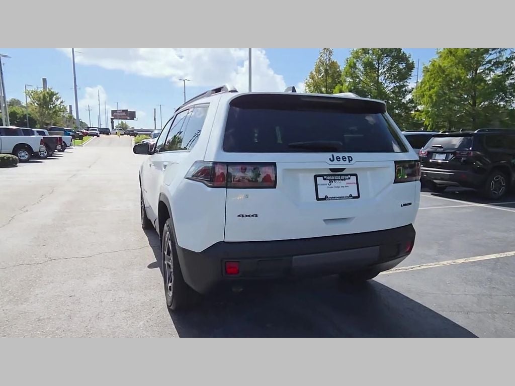 2026 Jeep Cherokee CHEROKEE LAREDO 4X4