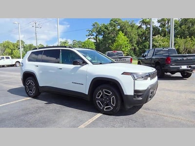 2026 Jeep Cherokee CHEROKEE LAREDO 4X4