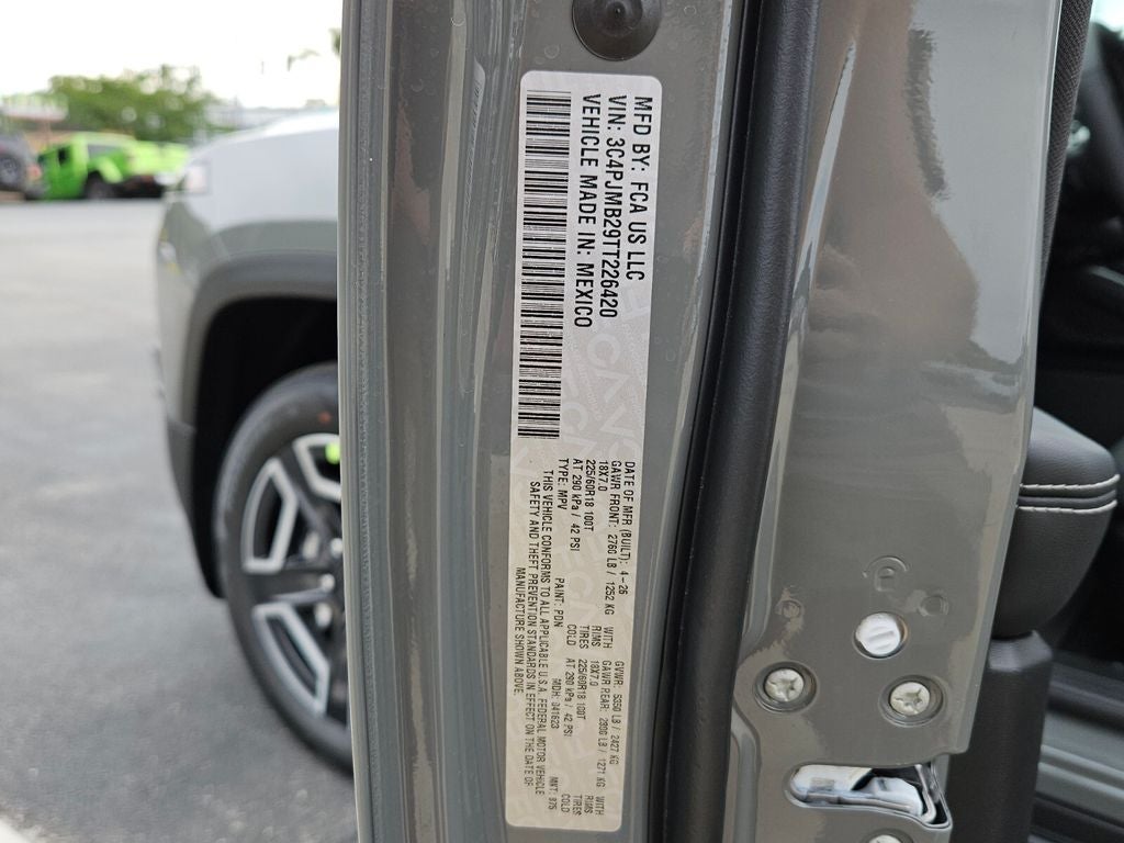 2026 Jeep Cherokee CHEROKEE LAREDO 4X4