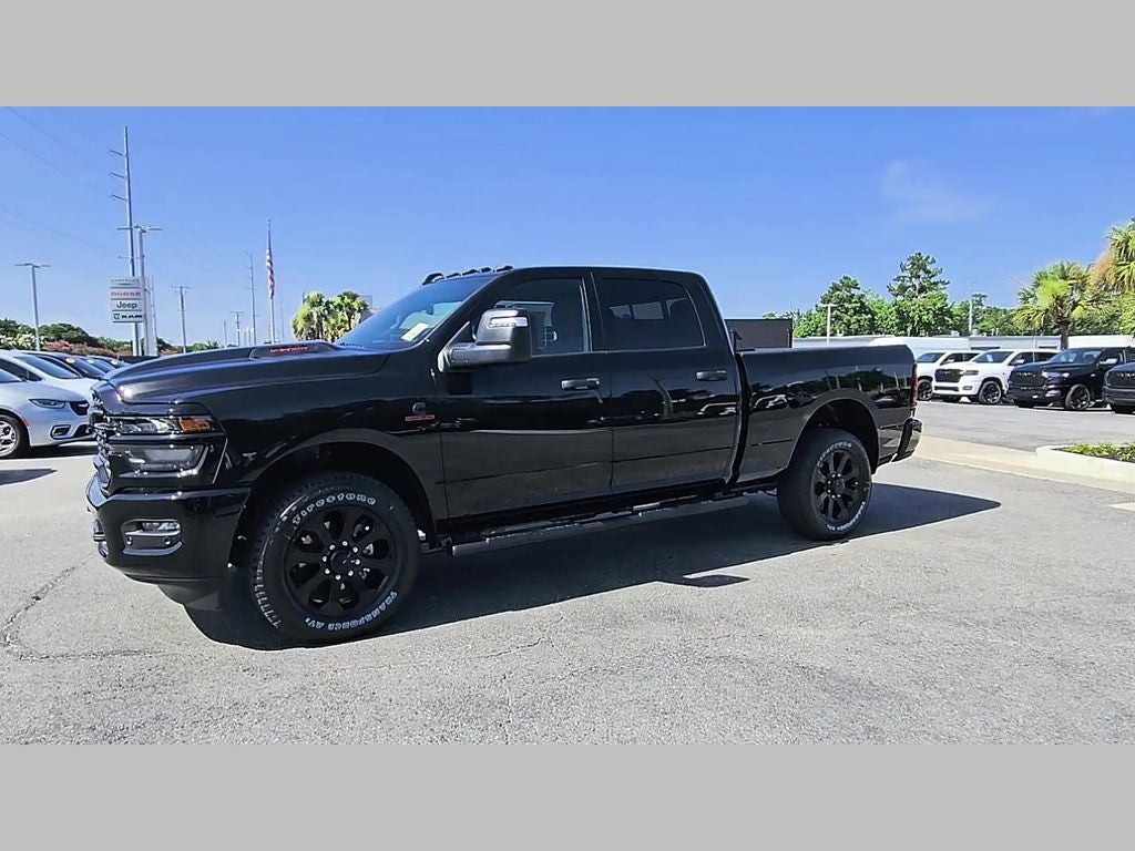 2026 RAM Ram 2500 RAM 2500 BLACK EXPRESS CREW CAB 4X2 6'4' BOX