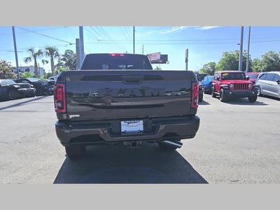 2026 RAM Ram 2500 RAM 2500 BLACK EXPRESS CREW CAB 4X2 6'4' BOX