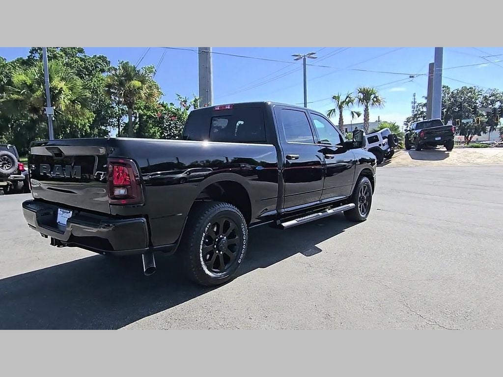 2026 RAM Ram 2500 RAM 2500 BLACK EXPRESS CREW CAB 4X2 6'4' BOX
