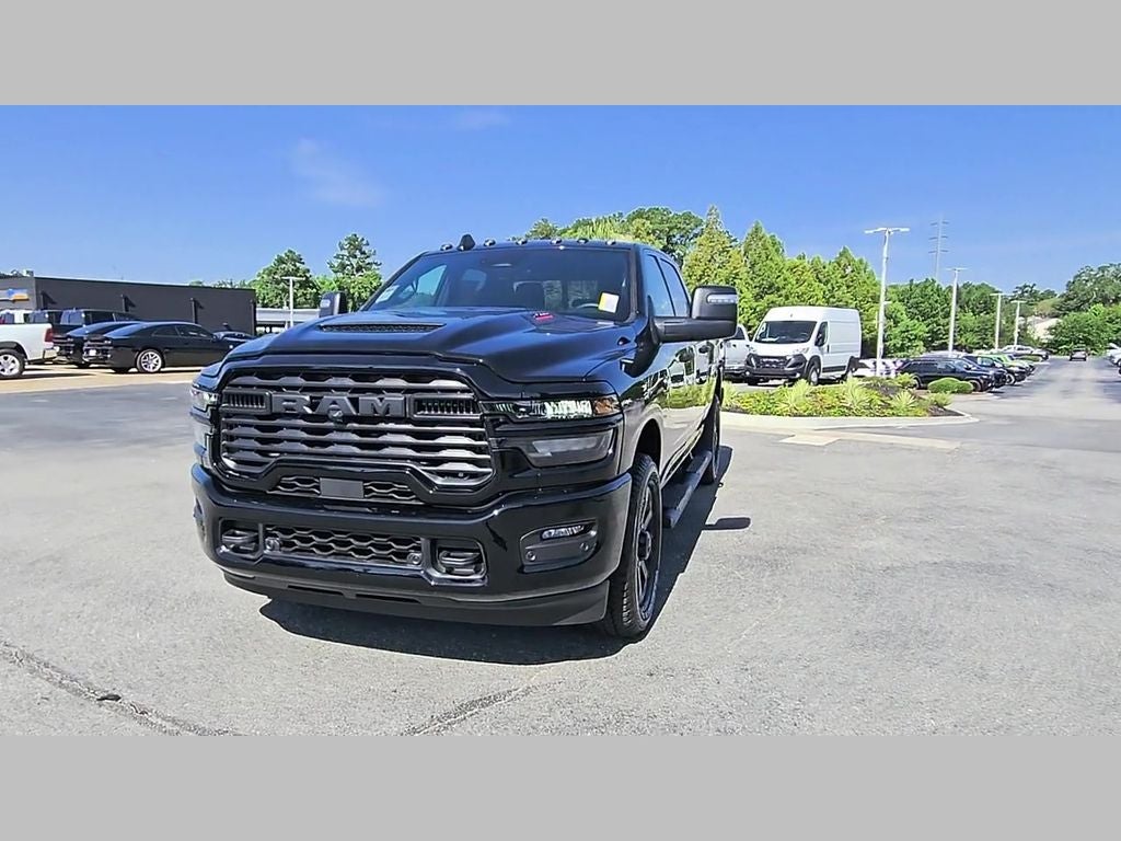 2026 RAM Ram 2500 RAM 2500 BLACK EXPRESS CREW CAB 4X2 6'4' BOX
